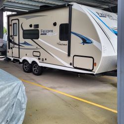 2018 COACHMEN Freedom Expree Ultra Lite Series