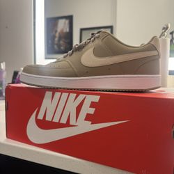 Nike  10.5 Men 