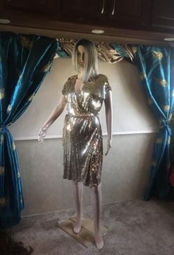 Wow flashy Sz 1x Michael Kors gold sequin wrap dress