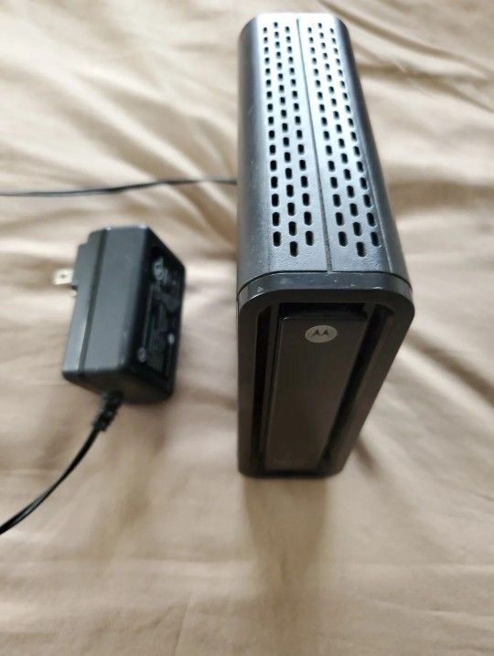 Motorola SB6121 SURFboard High Speed Cable Modem DOCSIS 3.0 CHARTER