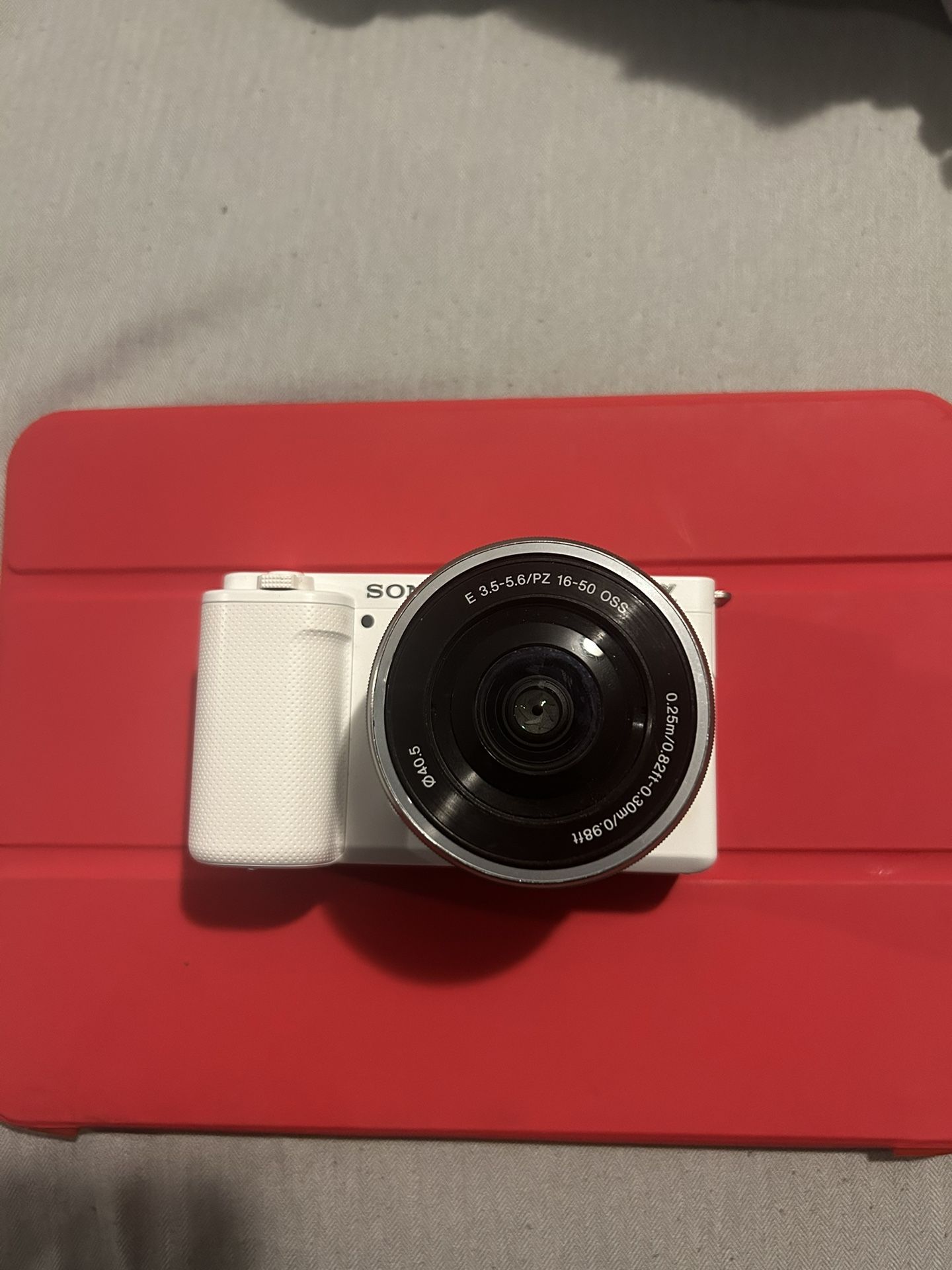 Sony ZV-E10