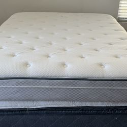 USED QUEEN SIZE SEALY POSTUREPEDIC PILLOWTOP MATTRESS WITH BOX SPRING DELIVERY 🚚 AVAILABLE 