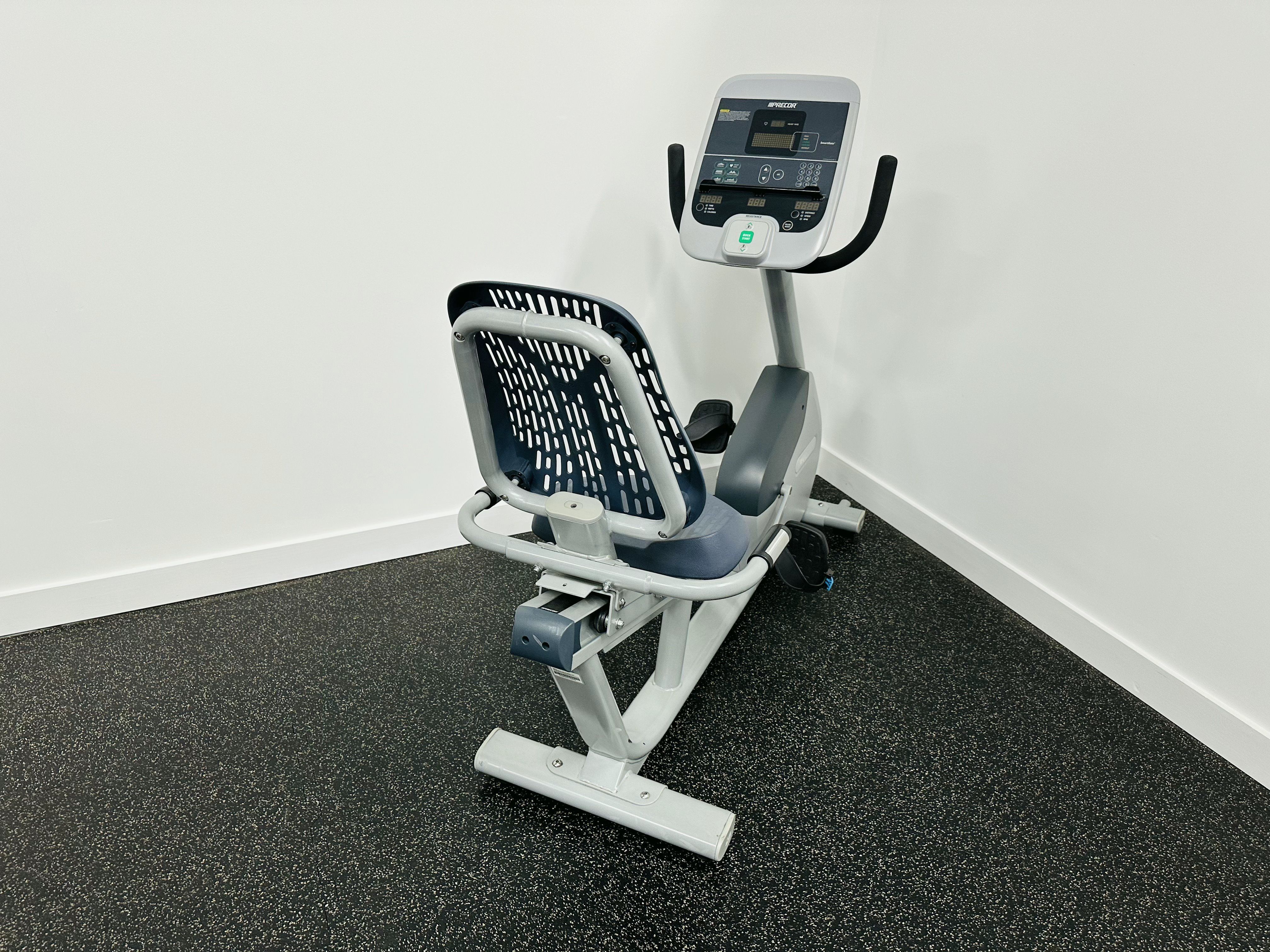 Precor Recumbent Bike - Precor RBK815 - Workout - Gym Equipment - Exercise