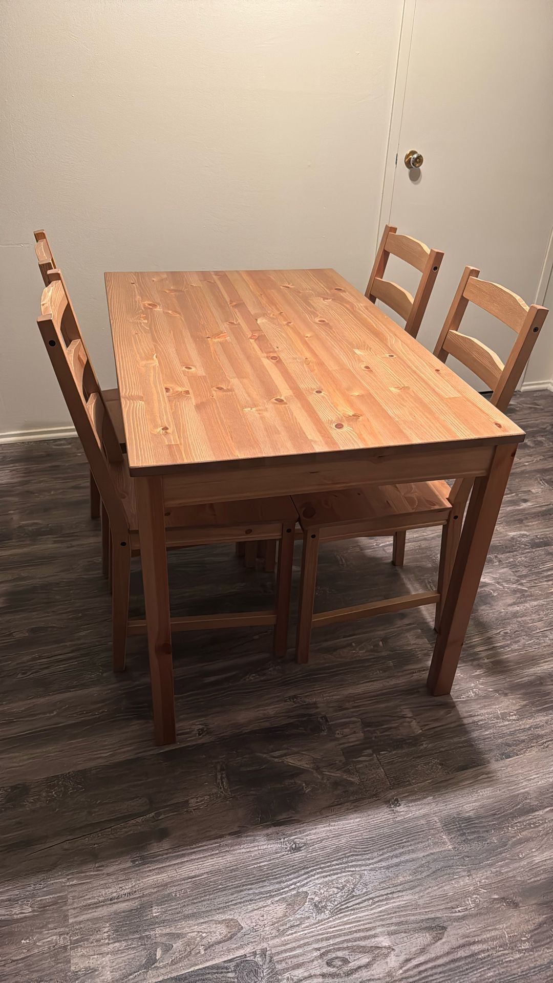 Dining Table With Chairs