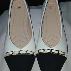 Women's White Leather Ballet Flats Size 10  