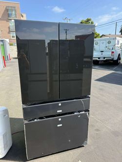 Bespoke Black Paneles Refrigerator