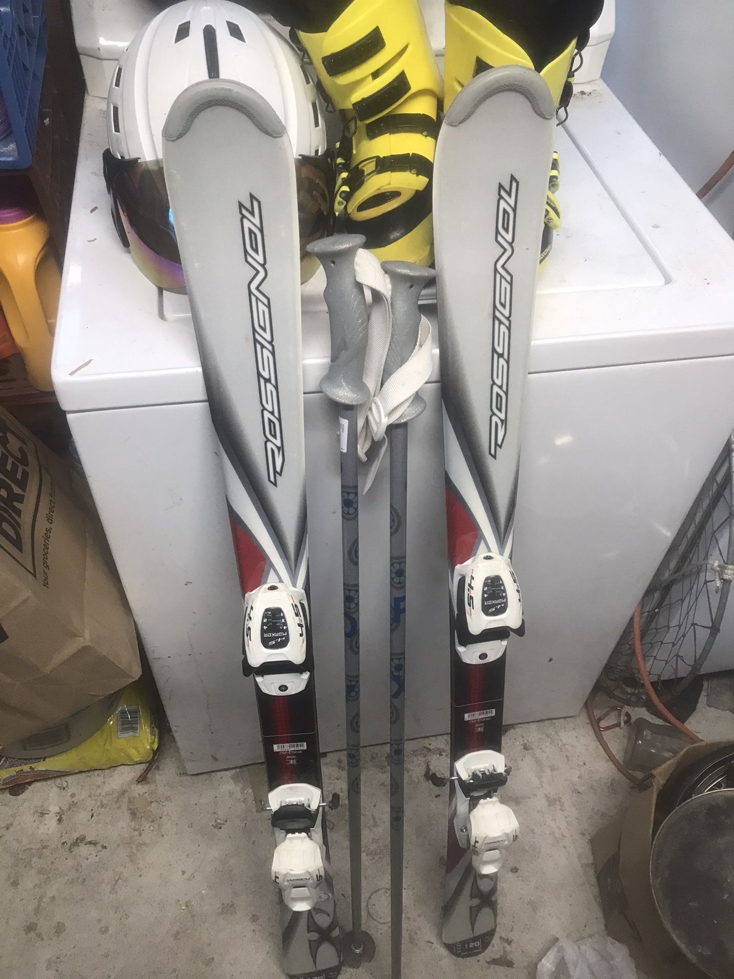 Junior Skis And Accessories 