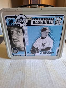 RETRO ROGER CLEMENS METAL LUNCH BOX W/120+ CARDS  INCLUDED