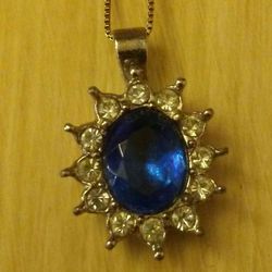Beautiful Sterling Silver Gemstone Necklace!