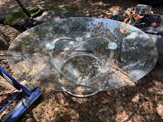 Circular Glass Coffee Table Set with Chrome Base (3)