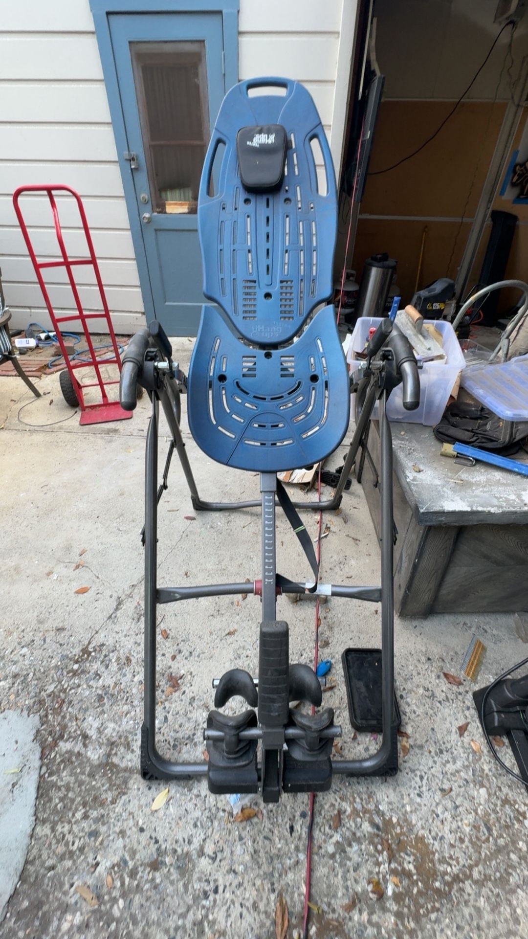 inversion table 