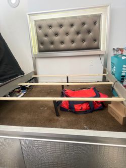 Dresser,bed frame,chest