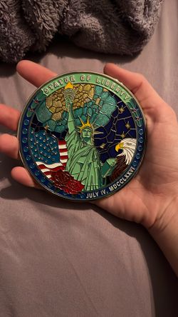 Statue Of Liberty, Big Coin Display