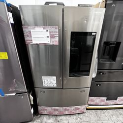 SAMSUNG FRENCH DOOR REFRIGERATOR W SMART SCREEN
