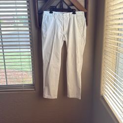 Men’s White Nautica  Pants Great For Summer,