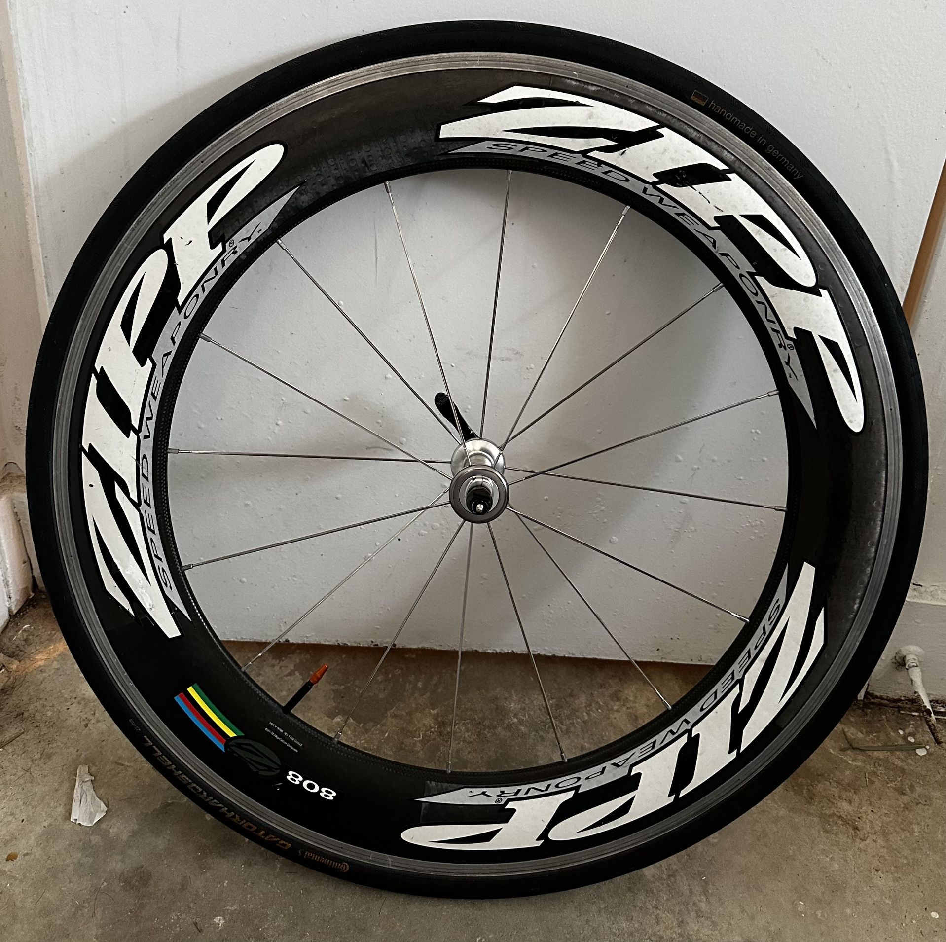 Front Zipp 808