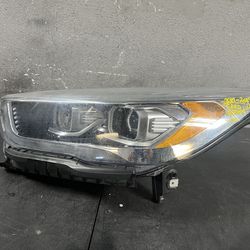 2017-2018-2019 FORD ESCAPE LEFT HEADLIGHT HID OEM USED #9350