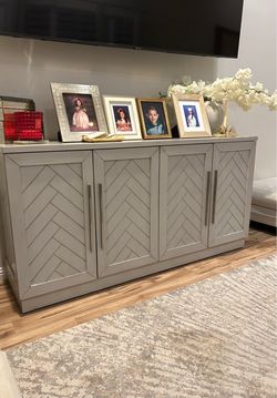 Modern 4-Door Sideboard / Buffet Cabinet