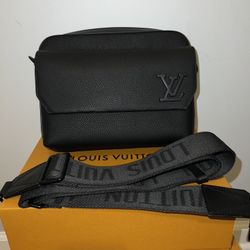 LV Messenger Brand New Jordan 