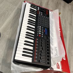 Akai MPK249