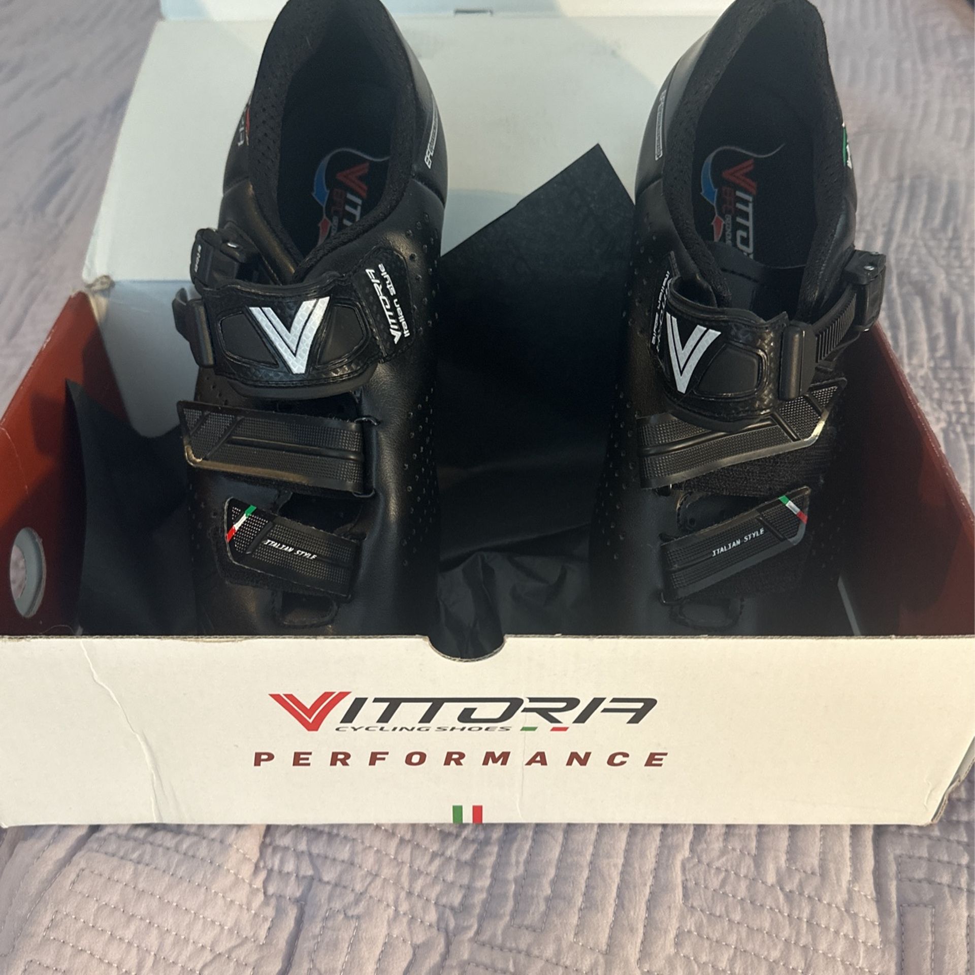 Vittoria Spinning/Cycling Shoes - 9.5