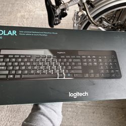 Wireless Solar Keyboard Set