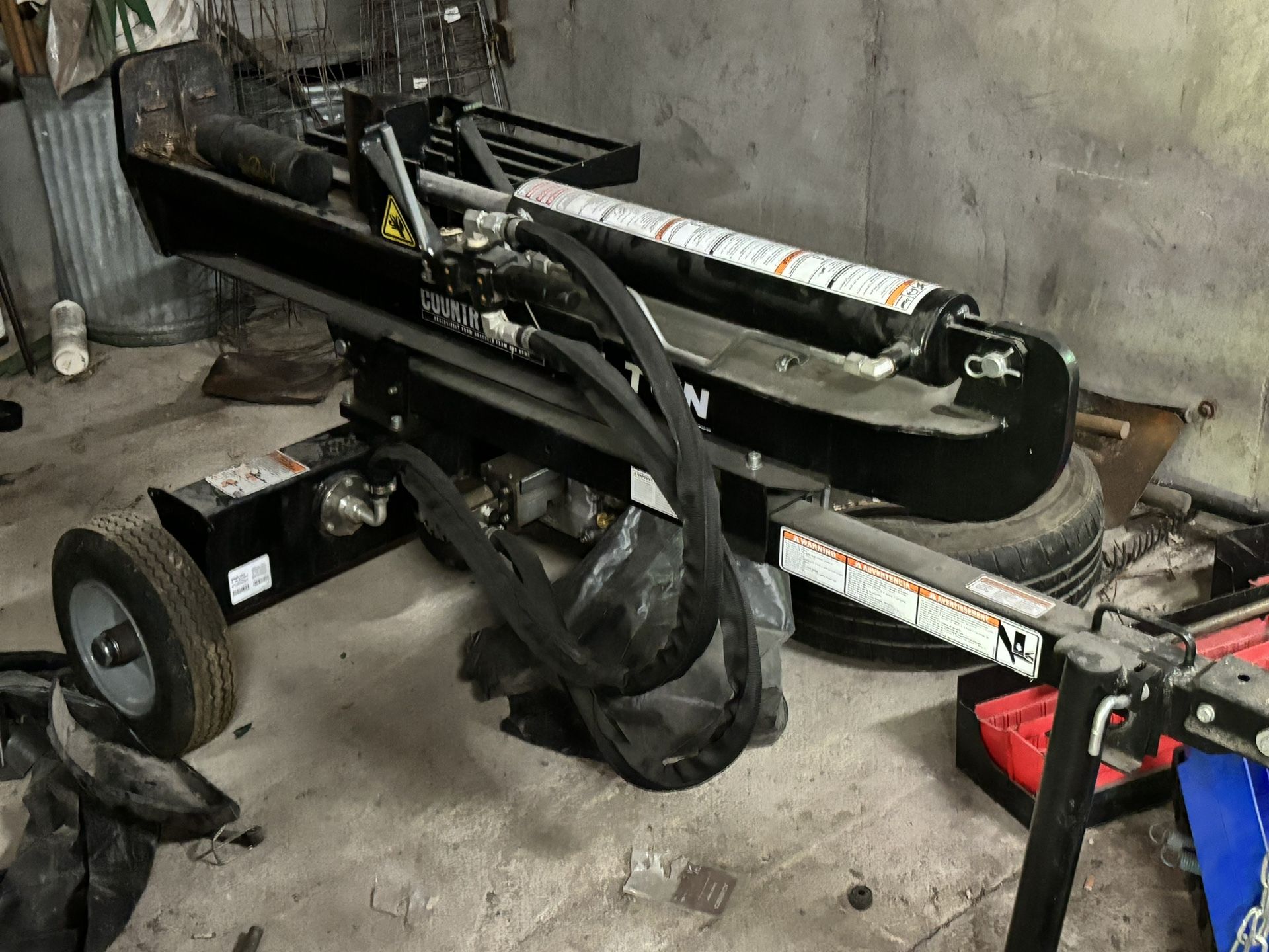 Country Tuff 25 Ton Log Splitter