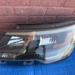 2016 2017 2019 Ford Explorer headlight HID LH