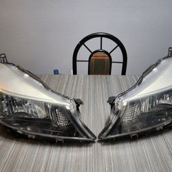2012 To 2014 Toyota Yaris OEM Headlights 