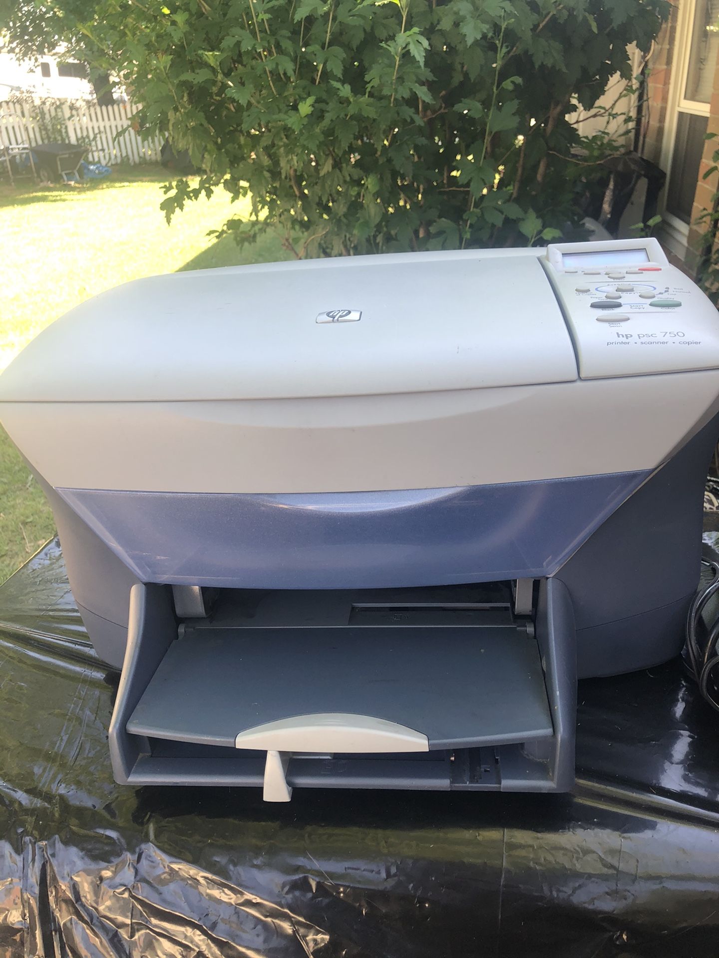 Hewlett-Packard HP PSC Multifunction 750