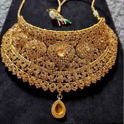 Choker Necklace 