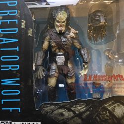 SH Monster Arts Alien Vs Predator Wolf Predator (Read Description)