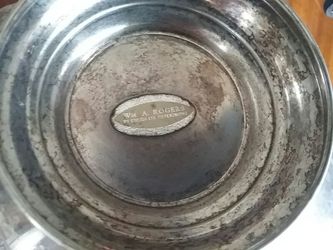 VINTAGE Oneida silver plated serving bowl,