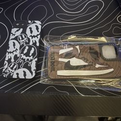 BRAND NEW PHONE CASE. 