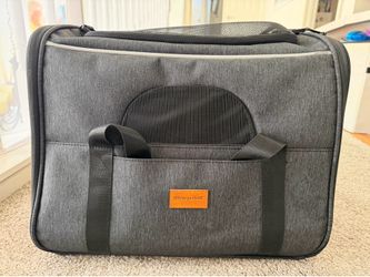 Pet carrier