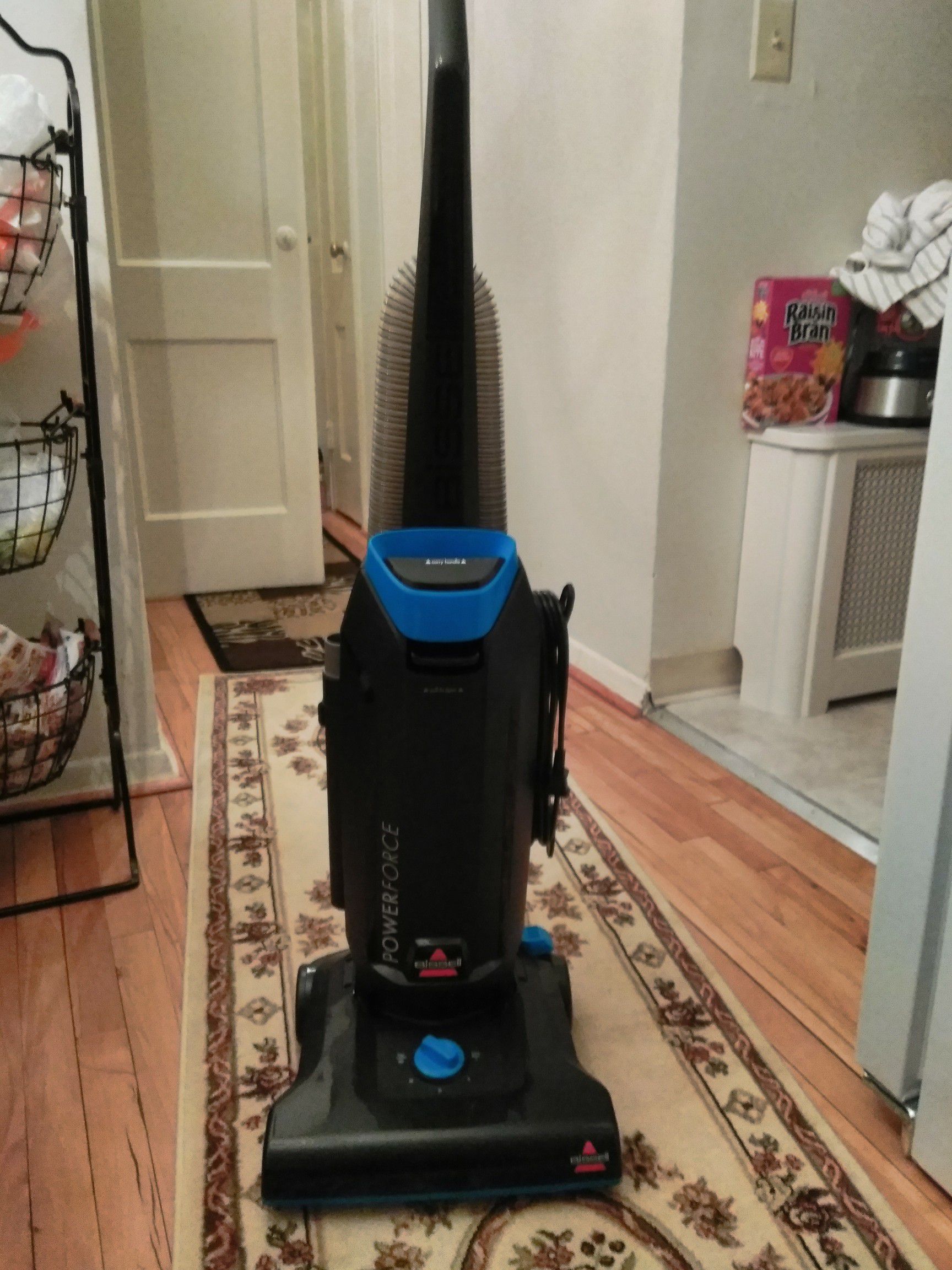 Power Force carpet vacuum, almost New.
