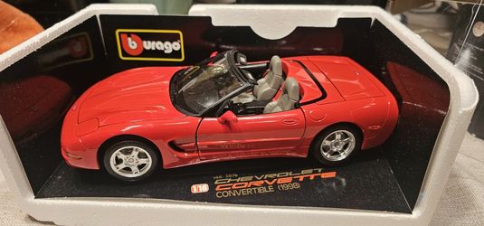 Bburago Diamonds 1998 Chevy Corvette Convertible Red 1:18 Diecast Car