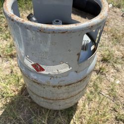 🔥 Heavy-Duty Cyclone Cylinder Exchange Propane Tank 🔥 (Industrial Style)  💪 This isn’t your average backyard grill tank — this is a Cyclone Cylinde