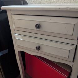  Safavieh Lori End Table with Storage Drawers.