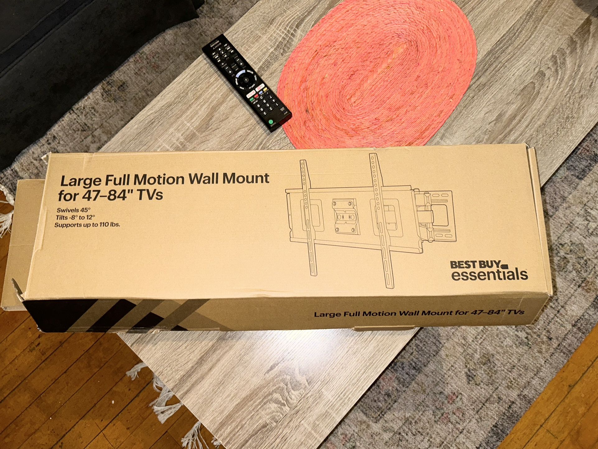 Full Motion TV Wall Mount for 47–84" TVs - Black