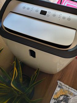 Portable AC. 12000 Btu.