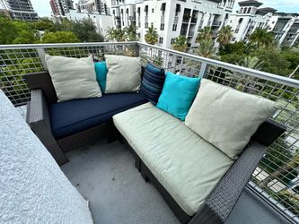 Outdoor patio set