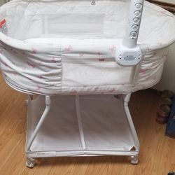 Baby Basinet 20.00