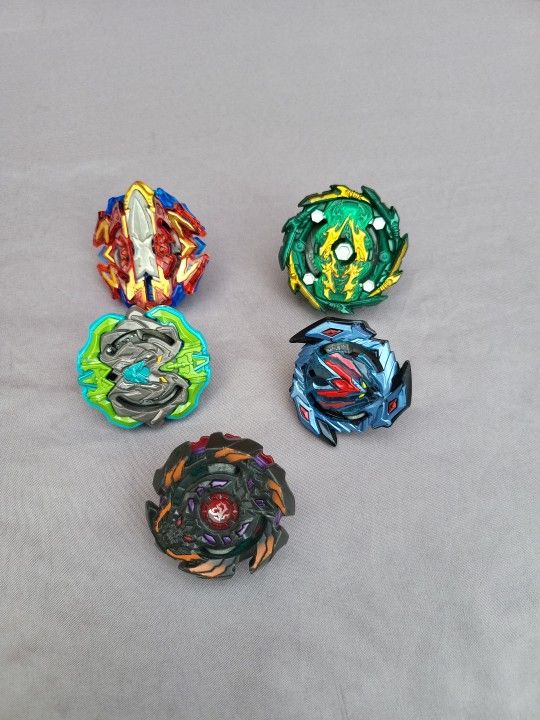 Takara Tomy Beyblade Lot Of 5 No Launcher Preowned (2)