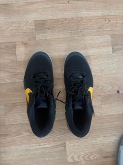 Kobe 8s mambas edition size 12