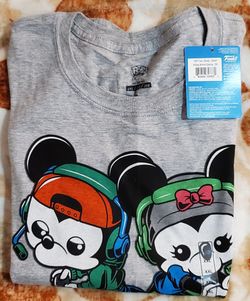 Funko POP! Tees Disney-Gamer Mickey & Minnie Mouse "Stay Connected" Gray T-Shirt- 2XL