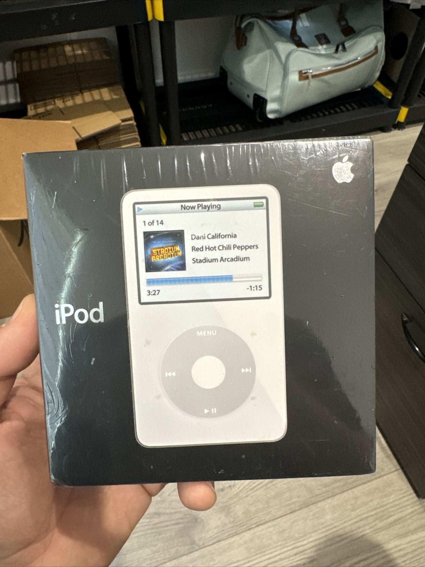 2006 Apple iPod Classic A1136 80 GB 5th Generation - White (MA448LL/A) Original