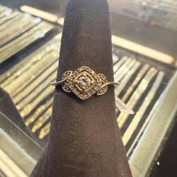 10KT Gold Ring W/ Natural Round Center 43737-1