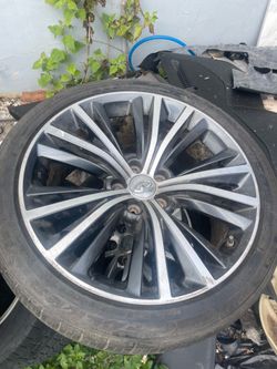 Infiniti q60 wheel