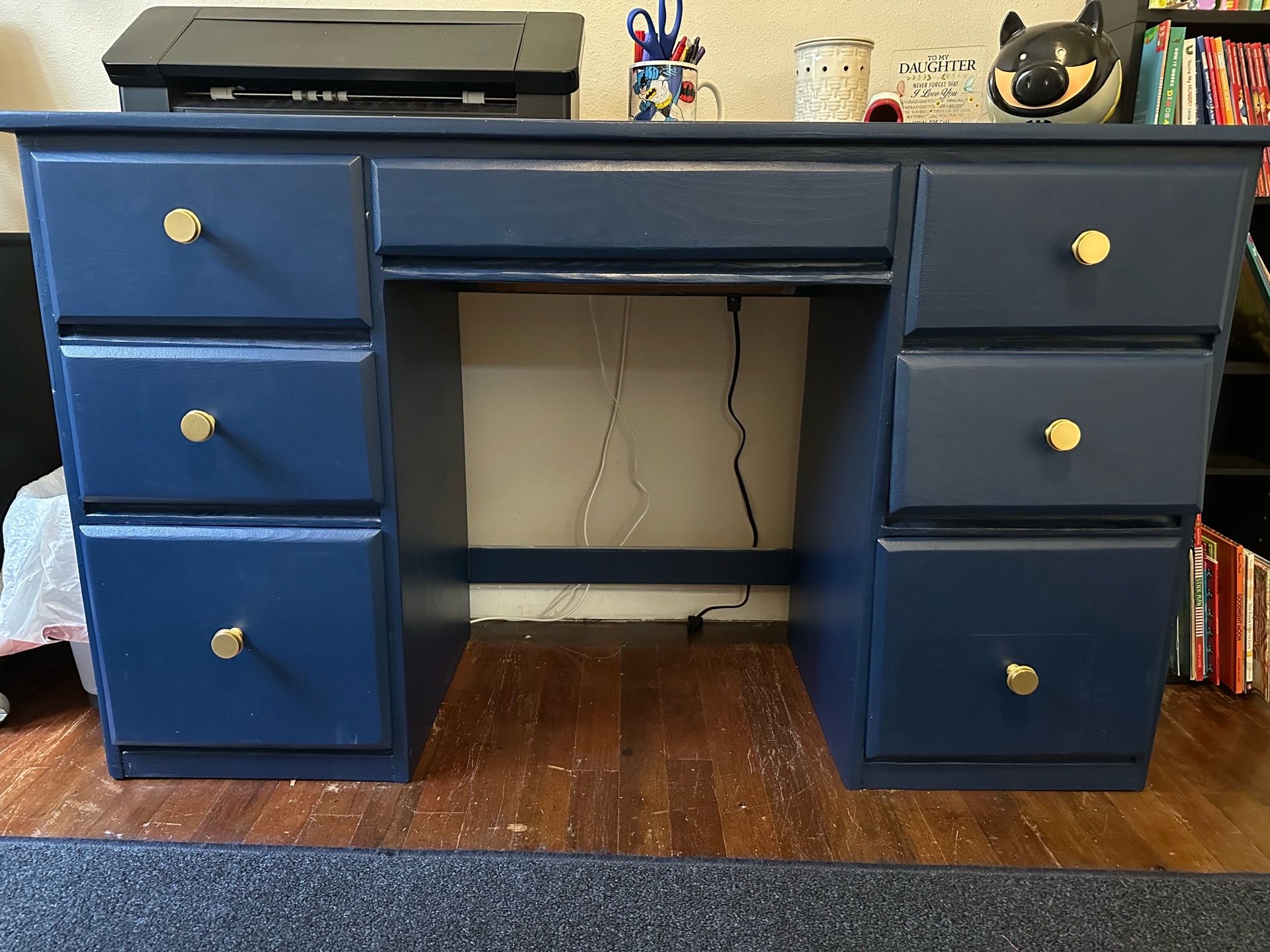 Small desk
